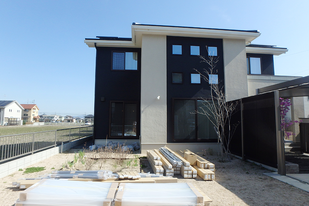 2期外構でローメンテ、遊べる庭にリガーデン|岡山市の外構リフォーム施工事例ビフォアー