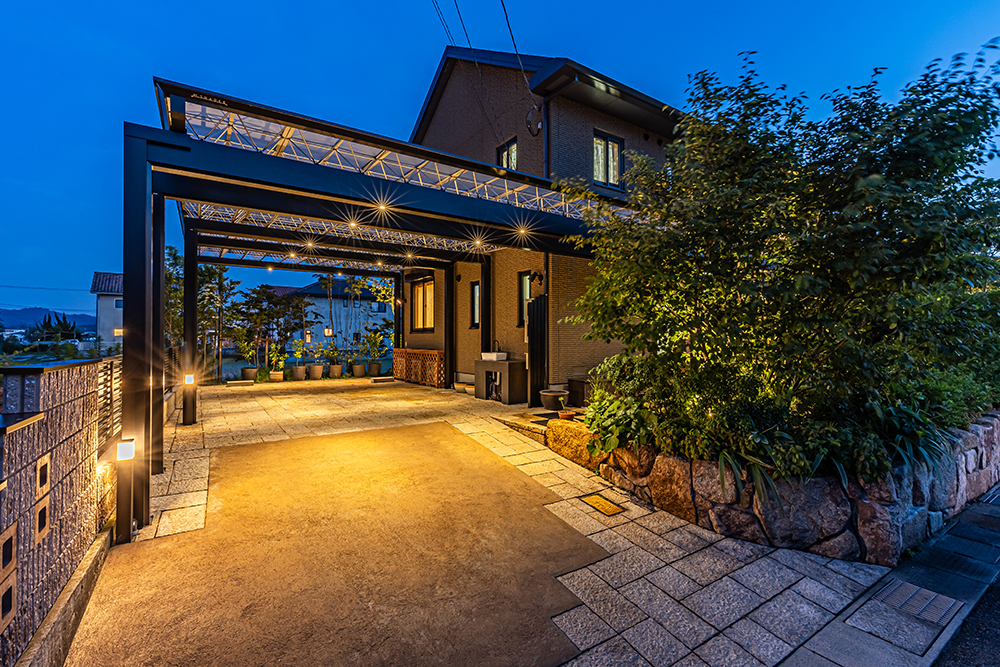 車庫リフォームで夜も素敵にアップグレード｜岡山市の外構リフォーム施工事例アフター