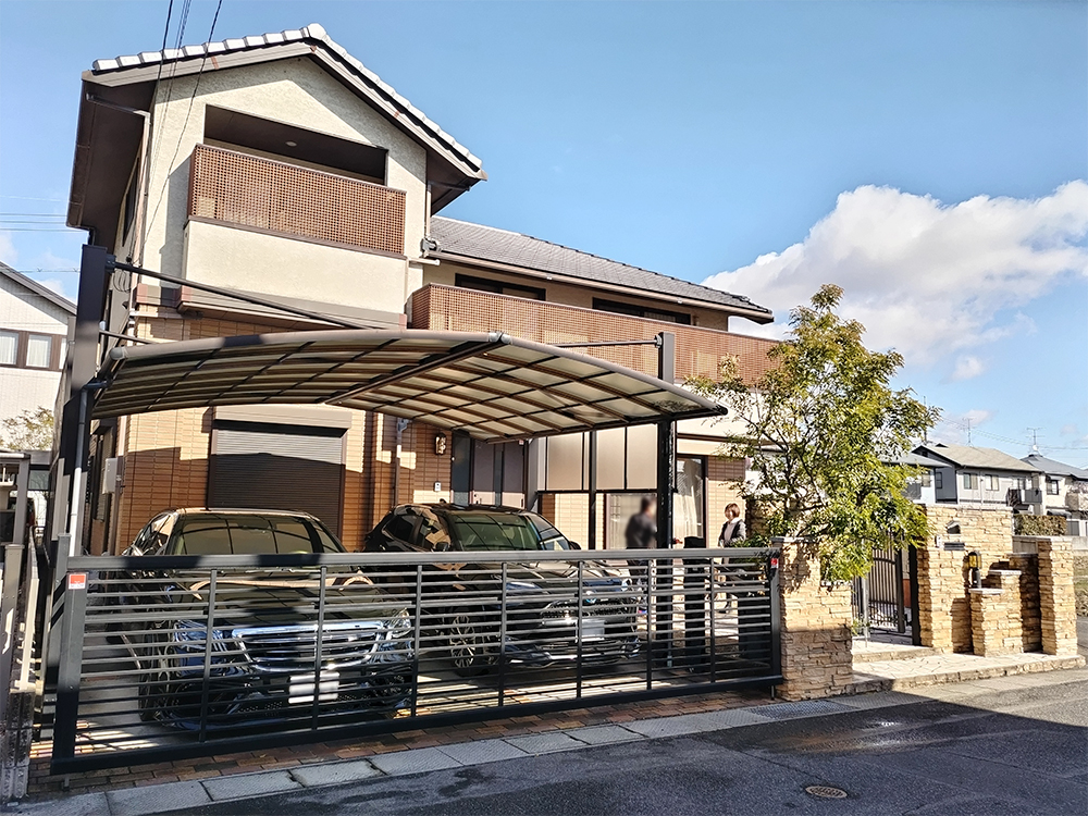 お家のイメージが大変身！カーポート入れ替えリフォーム！