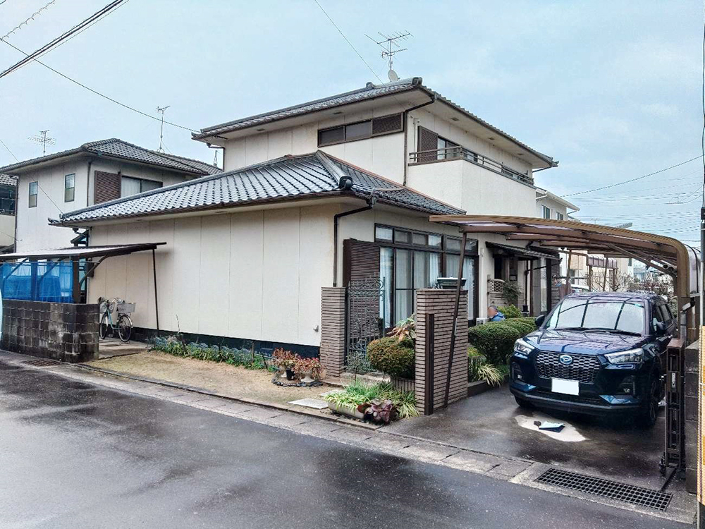 二世帯の暮らしに寄り添う、温もりと機能を備えた、エクステリアリノベーション♪