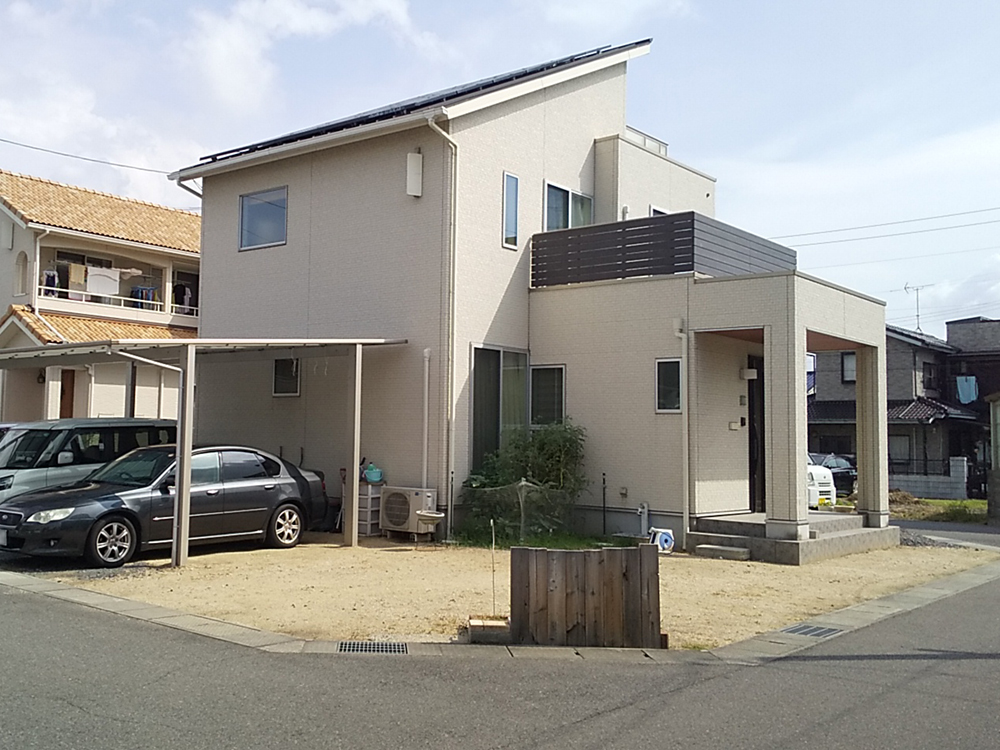 約10年の時を経て、理想の完成へ。三方道路の視線を美しく整えた、岡山・心地よい邸宅外構│岡山市中区の外構リフォーム施工事例